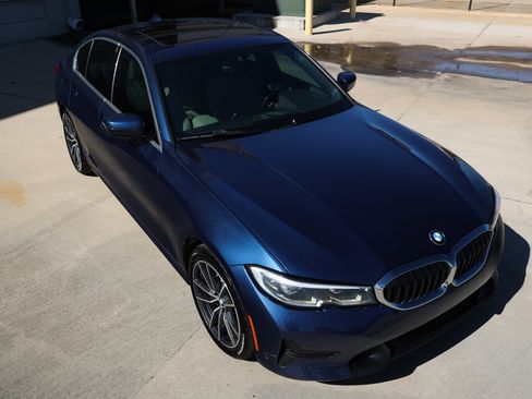 Used 2021 BMW 330i w/ Convenience Package image 18