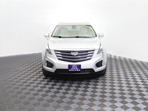 Used 2017 Cadillac XT5 Luxury w/ Driver Awareness Package AWD/4WD image 4