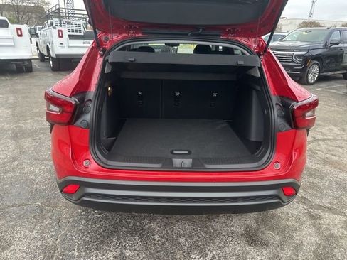 New 2026 Chevrolet Trax LT FWD image 28