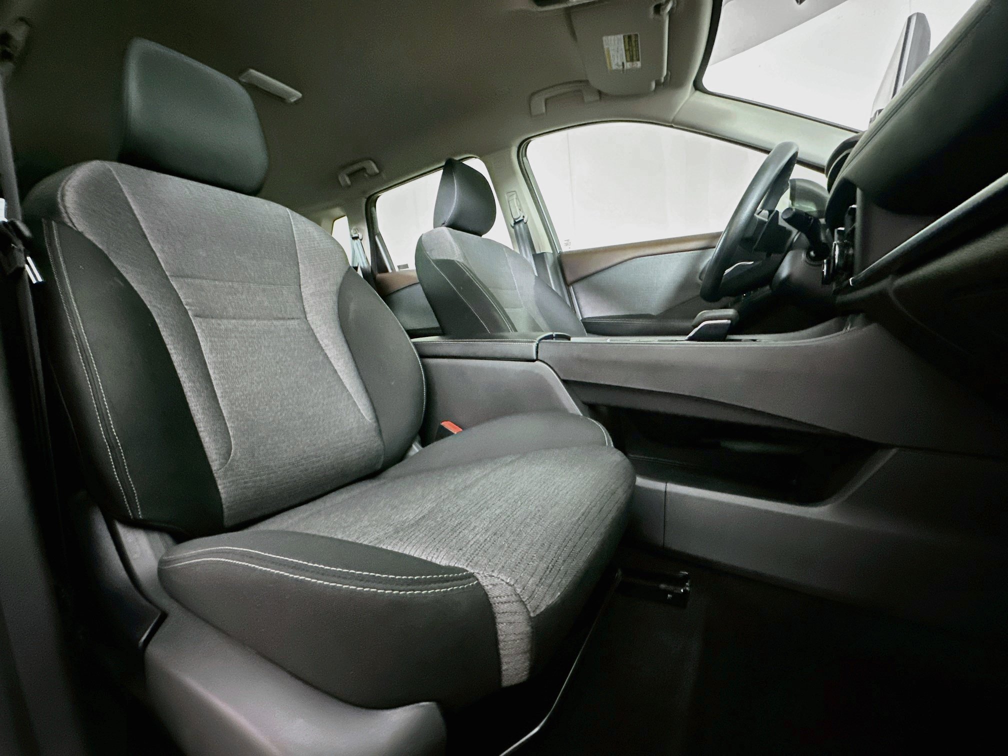 Used 2023 Nissan Rogue SV FWD image 30