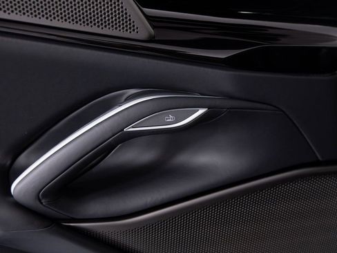 Used 2025 Ferrari Purosangue image 12