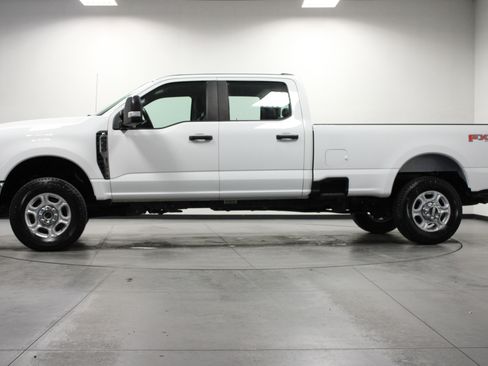 Used 2023 Ford F350 XL w/ XL Chrome Package AWD/4WD image 7