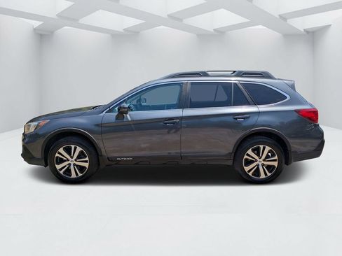Used 2018 Subaru Outback 2.5i Limited AWD/4WD image 6