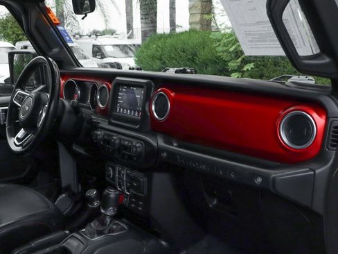 Used 2018 Jeep Wrangler Unlimited Rubicon image 44