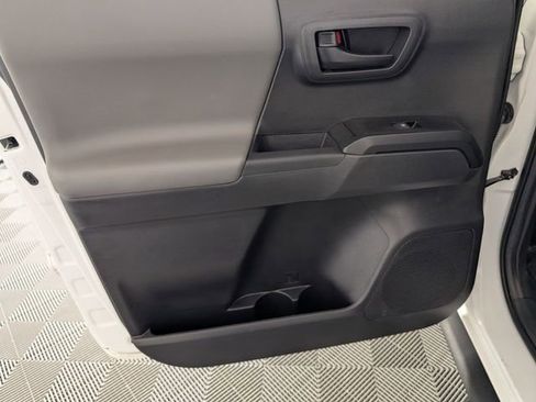 Used 2022 Toyota Tacoma SR AWD/4WD image 24