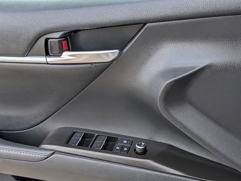 Used 2022 Toyota Camry XSE w/ Cold Weather Package FWD image 23