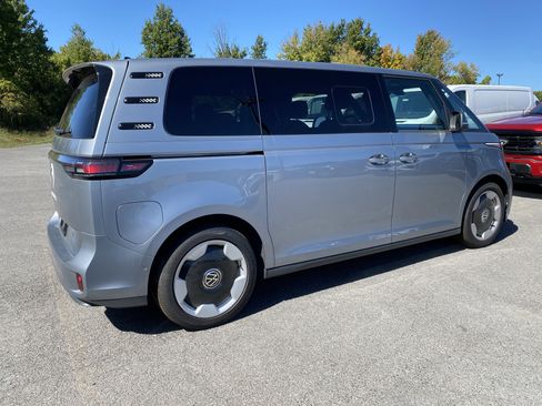 New 2025 Volkswagen ID. Buzz Pro S image 7