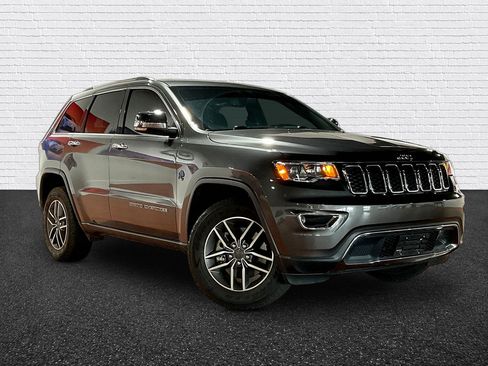 Used 2021 Jeep Grand Cherokee Limited AWD/4WD image 3