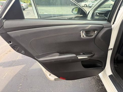Used 2015 Toyota Avalon XLE Premium FWD image 15