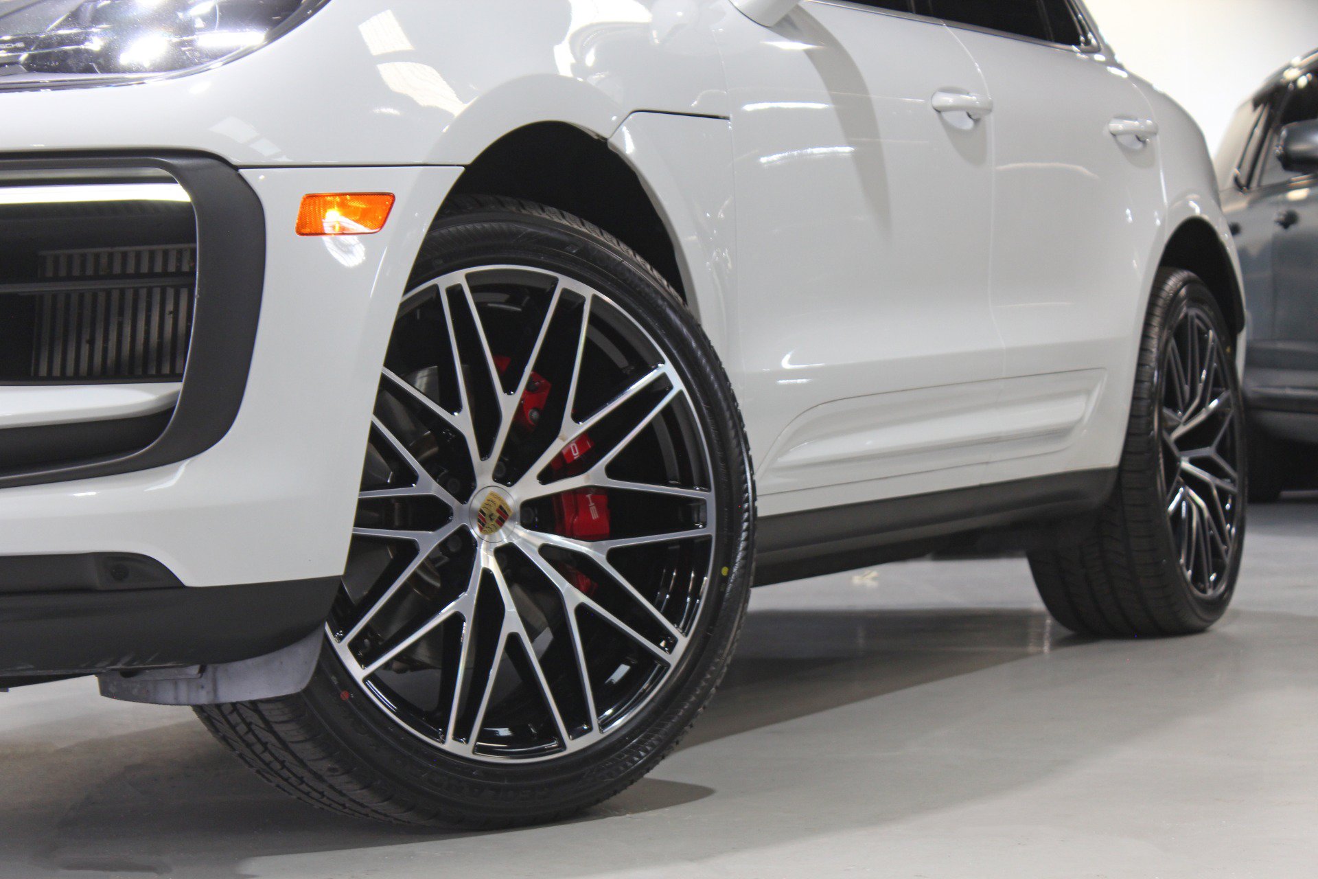 Used 2022 Porsche Macan S AWD/4WD image 23
