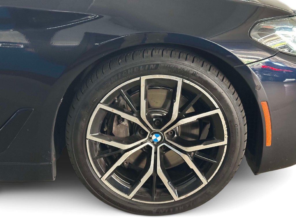 Used 2021 BMW 540i xDrive w/ M Sport Package AWD/4WD image 13