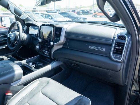 Used 2025 RAM 1500 Laramie image 36