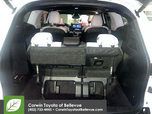 Certified 2025 Toyota Sienna XSE image 17