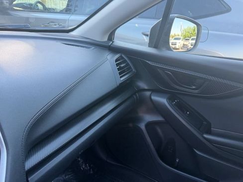 Used 2019 Subaru Crosstrek 2.0i Premium w/ Moonroof Package AWD/4WD image 25
