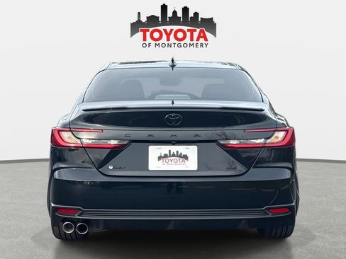 Used 2025 Toyota Camry XLE image 5