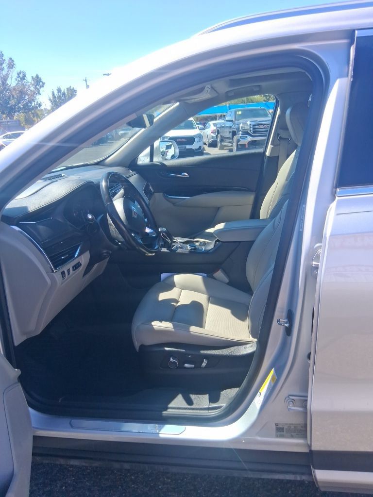 Used 2019 Cadillac XT4 Premium Luxury FWD image 6
