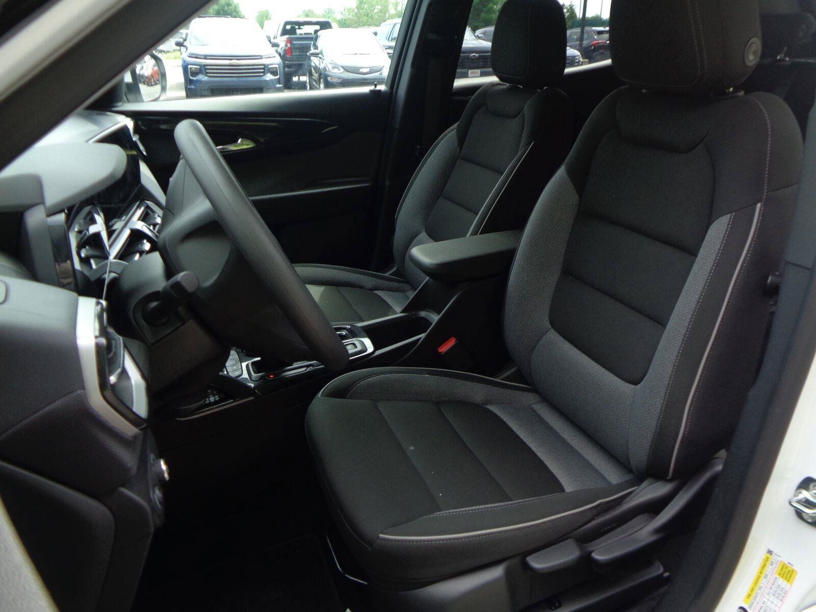 Used 2026 Chevrolet TrailBlazer LT AWD/4WD image 18