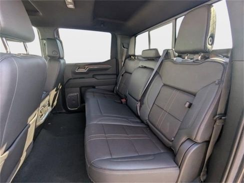 Used 2023 Chevrolet Silverado 1500 High Country w/ Technology Package image 16