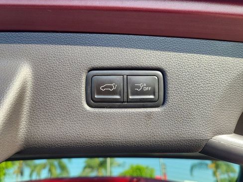 Used 2024 Kia Carnival SX image 21