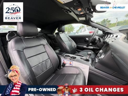 Used 2021 Ford Mustang Premium RWD image 27