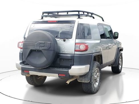 Used 2012 Toyota FJ Cruiser 4WD w/ Convenience Pkg image 4