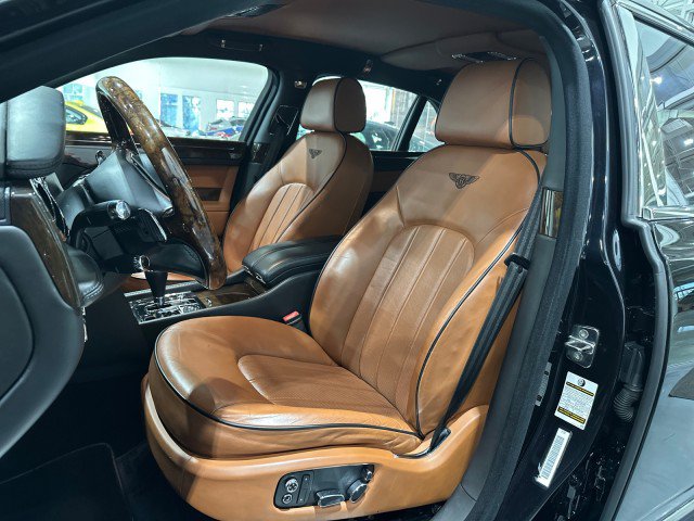 Used 2011 Bentley Mulsanne RWD image 6