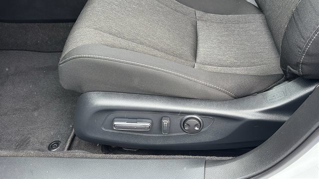 Used 2023 Honda Accord EX image 11