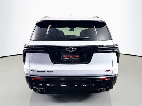New 2026 Chevrolet Traverse RS image 7