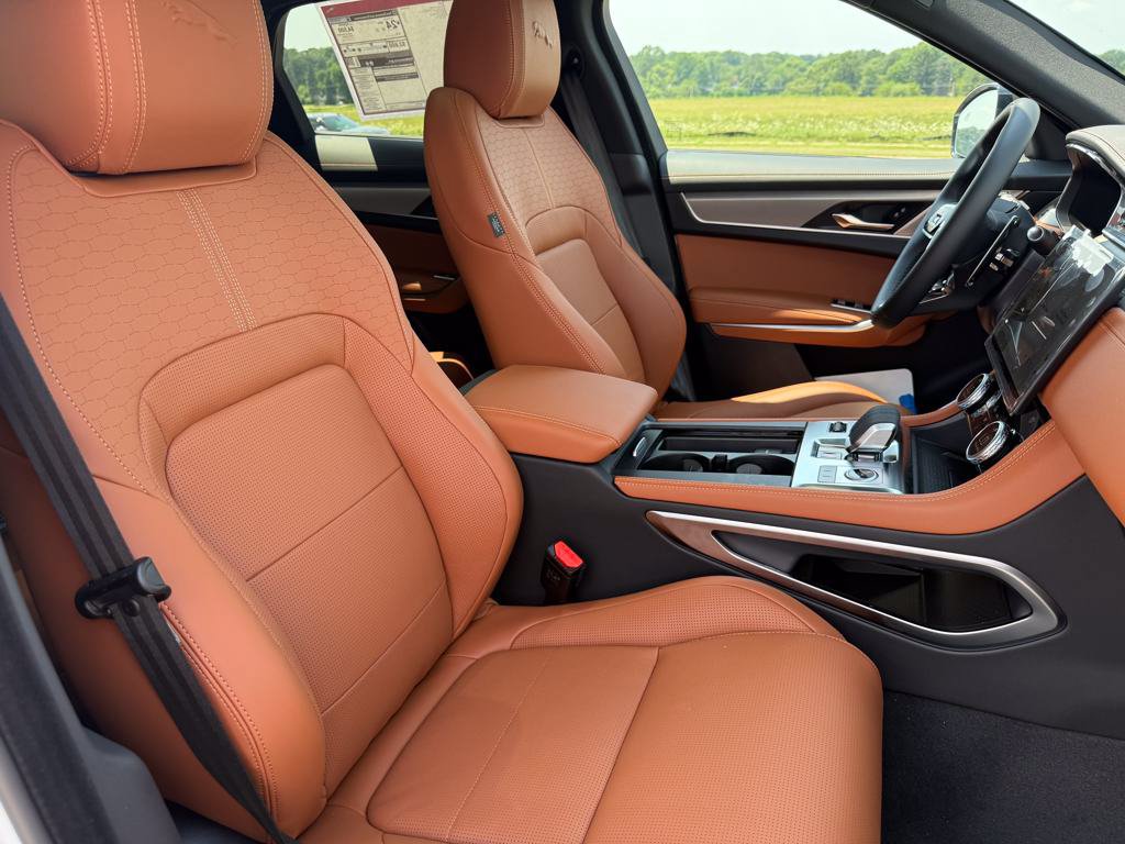 New 2026 Jaguar F-PACE R-Dynamic S AWD/4WD image 16