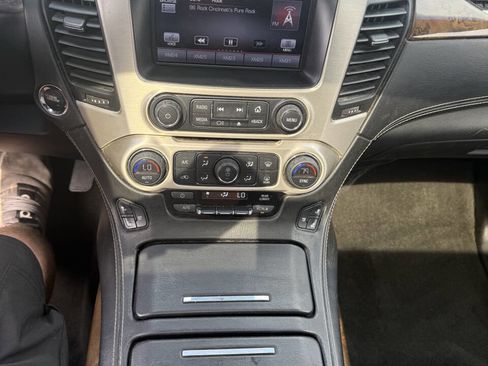 Used 2015 GMC Yukon Denali w/ Premium Package image 25