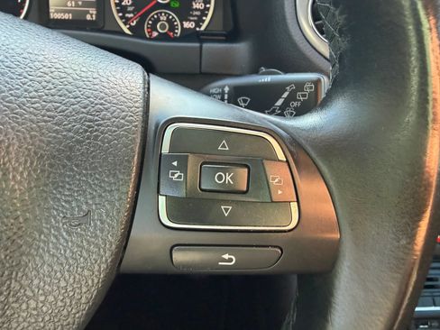 Used 2016 Volkswagen Tiguan S FWD image 21