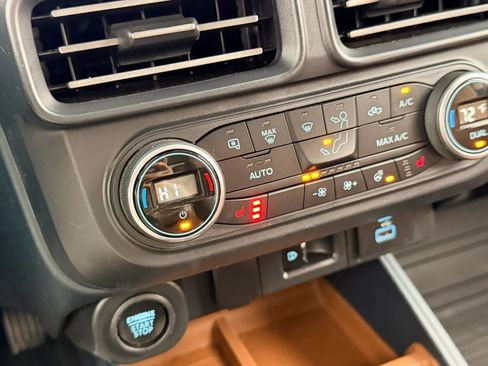 Used 2022 Ford Maverick Lariat w/ Lariat Luxury Package image 22