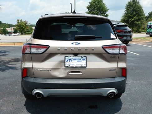 Used 2020 Ford Escape Titanium w/ Titanium Premium Package 2.0 AWD/4WD image 7