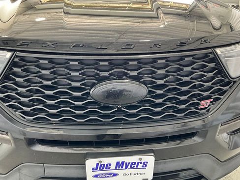 Used 2022 Ford Explorer ST w/ Equipment Group 401A image 27
