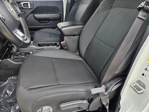 Used 2020 Jeep Gladiator Sport w/ Quick Order Package 24S image 15