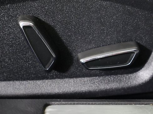 Used 2020 Ford Fusion Energi Titanium image 34