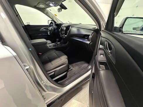 Used 2019 Chevrolet Traverse LS FWD image 28