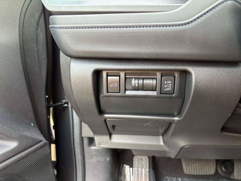 Used 2026 Subaru Forester Premium AWD/4WD image 23