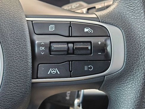 Certified 2025 Kia Sportage LX FWD image 22