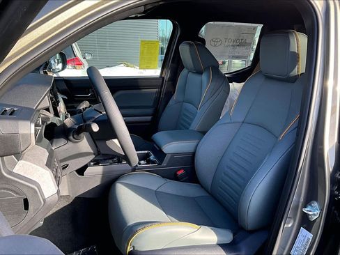 New 2026 Toyota Tacoma 4x4 Double Cab Hybrid image 9