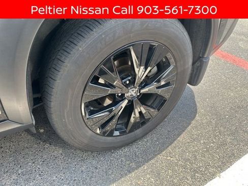 Certified 2023 Nissan Rogue SV w/ SV Premium B Package FWD image 7