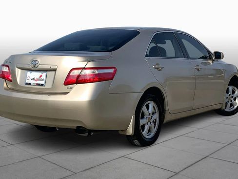 Used 2007 Toyota Camry LE image 12