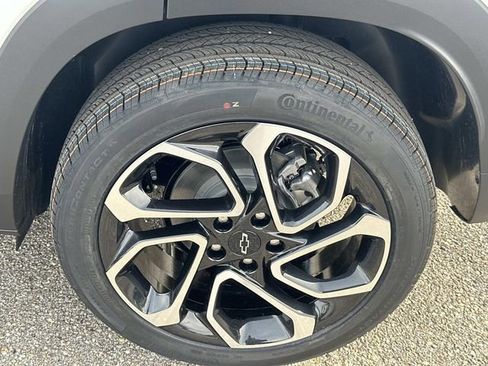 New 2026 Chevrolet Trax RS FWD image 19