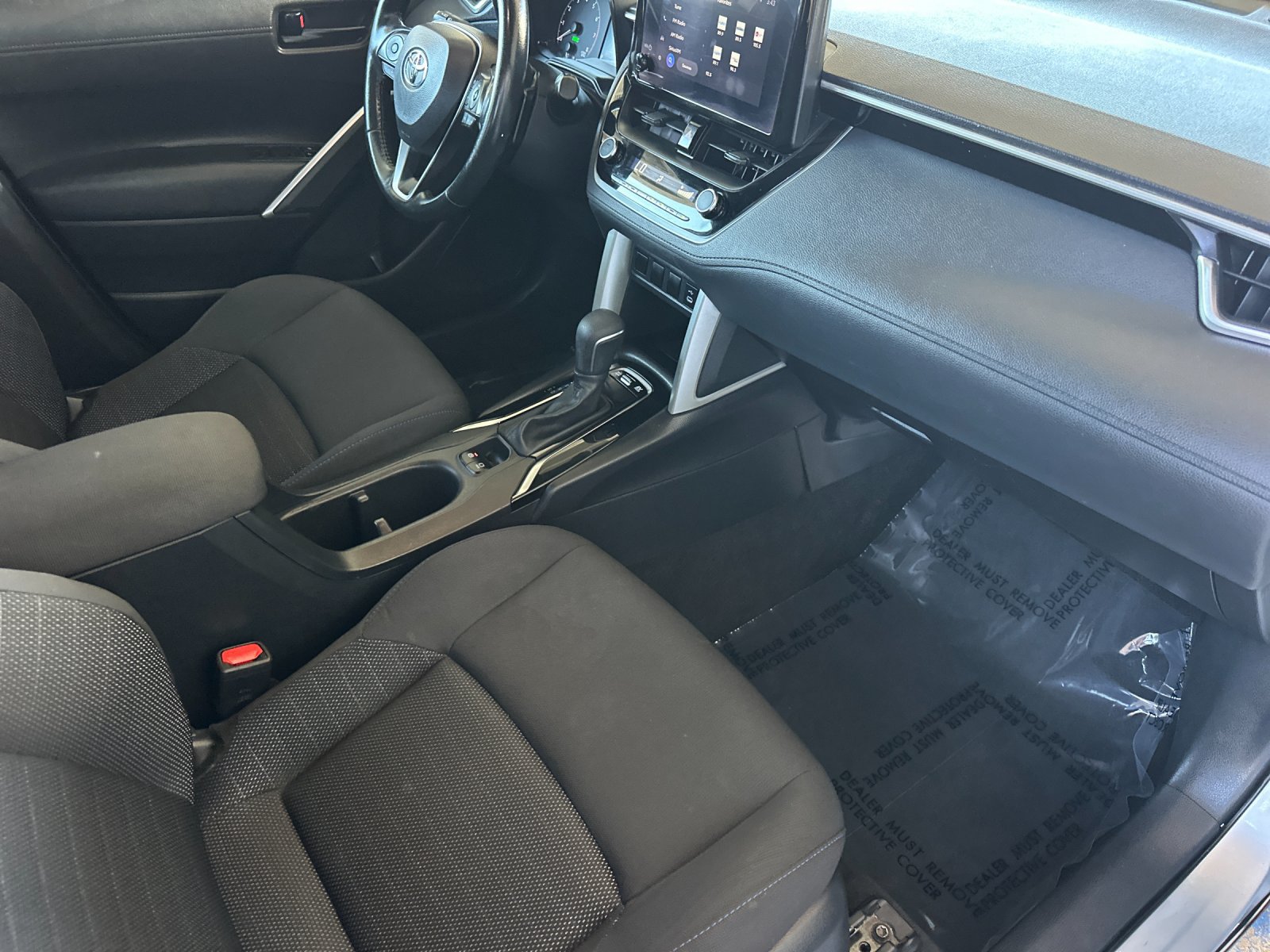 Used 2023 Toyota Corolla Cross AWD Hybrid image 14