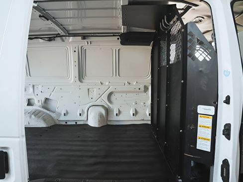 Used 2013 Ford E-150 and Econoline 150 w/ PWR Group image 9