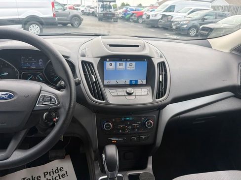 Used 2018 Ford Escape SE w/ SE Sync 3 Package FWD image 17