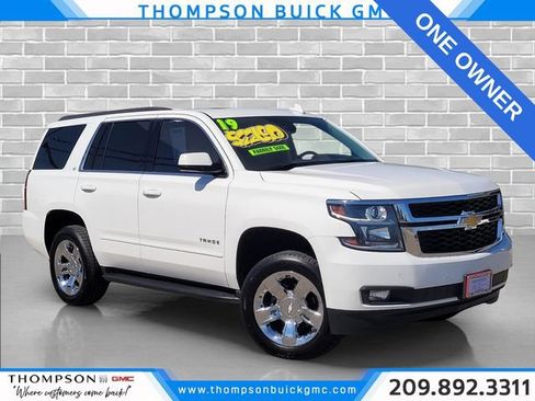 Certified 2019 Chevrolet Tahoe LT RWD image 1