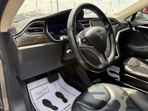 Used 2015 Tesla Model S 70D AWD/4WD image 18