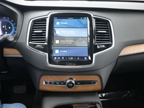 Used 2024 Volvo XC90 B6 Plus w/ Protection Package image 12