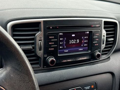 Used 2018 Kia Sportage LX image 13